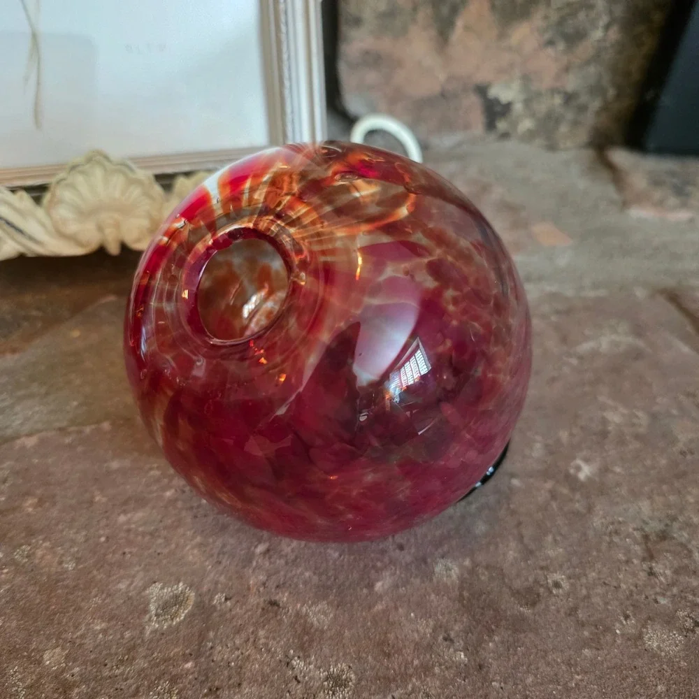 N/A hand blown